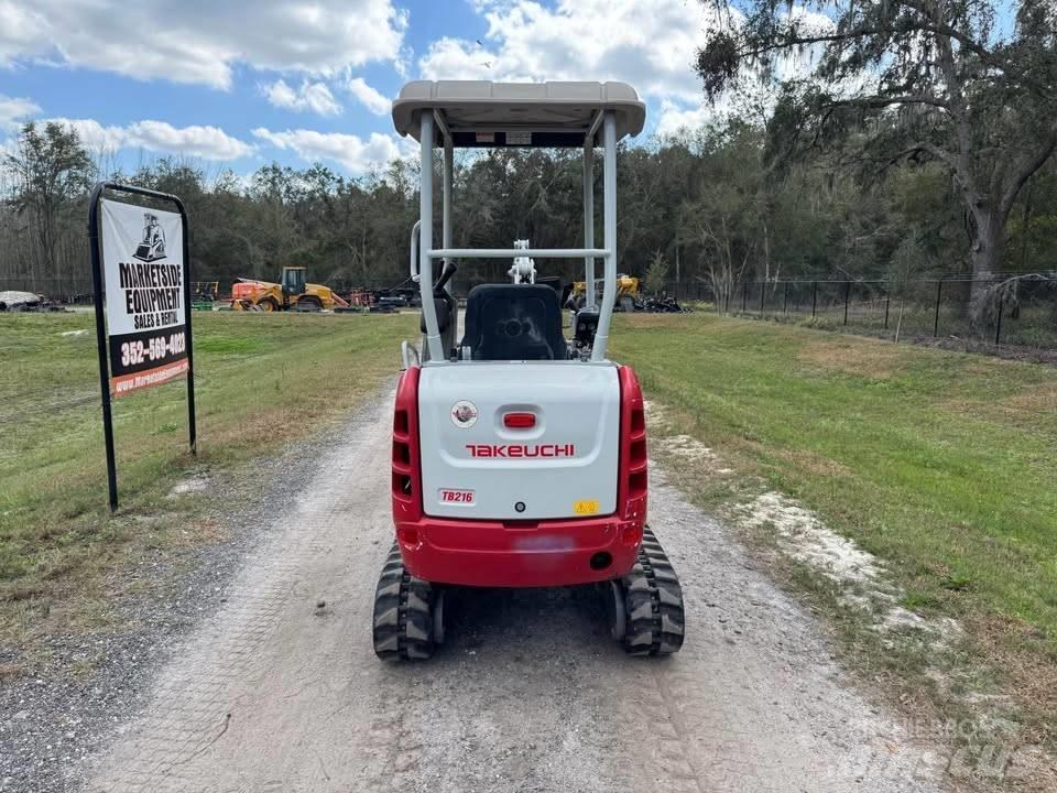 Takeuchi TB 216 小型挖掘机