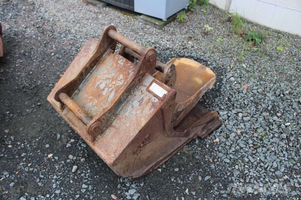 Takeuchi TB 153 FR 小型挖掘机