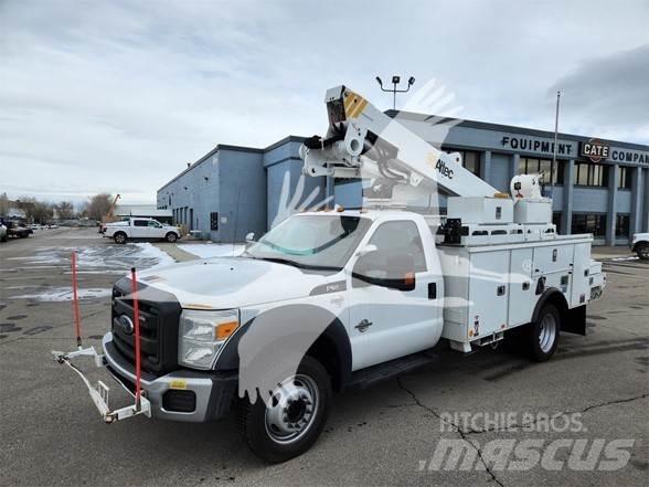 Altec AT40M 车载式高空作业车