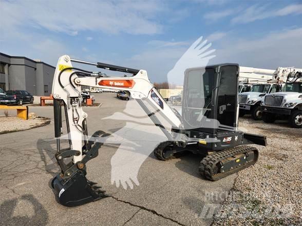 Bobcat E35i 小型挖掘机
