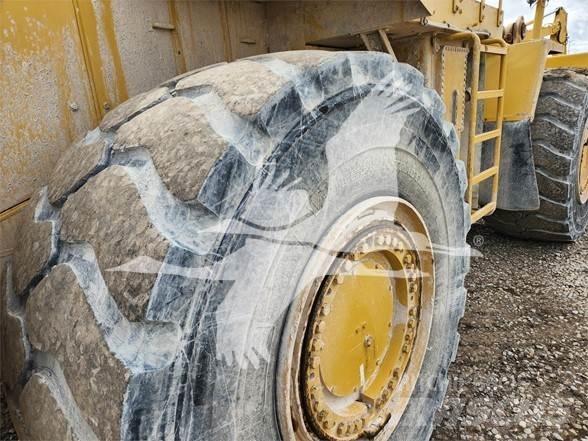 CAT 988H 轮式装载机