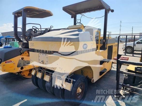 Ingram RP915 胶轮压路机