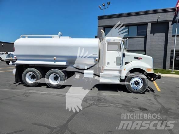 Peterbilt 348 油罐车