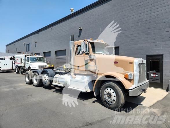 Peterbilt 367 牵引车
