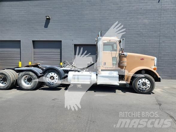 Peterbilt 367 牵引车