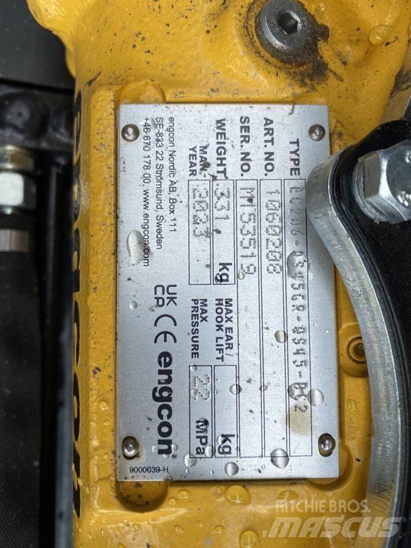 Yanmar B75W 轮式挖掘机