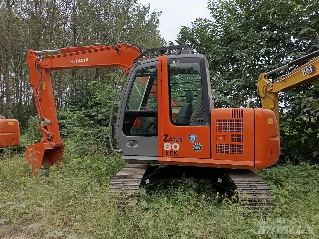 Hitachi ZX 80 中型挖掘机