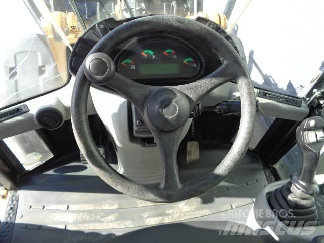 CAT 908M 轮式装载机