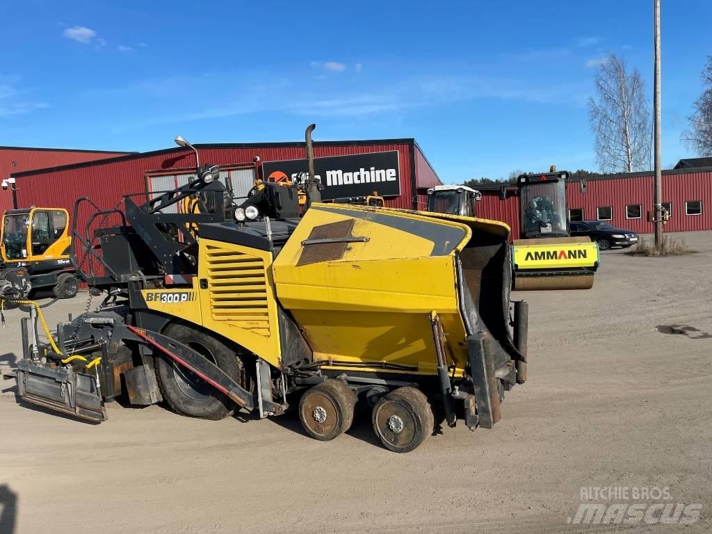 Bomag BF 300 P 沥青摊铺机