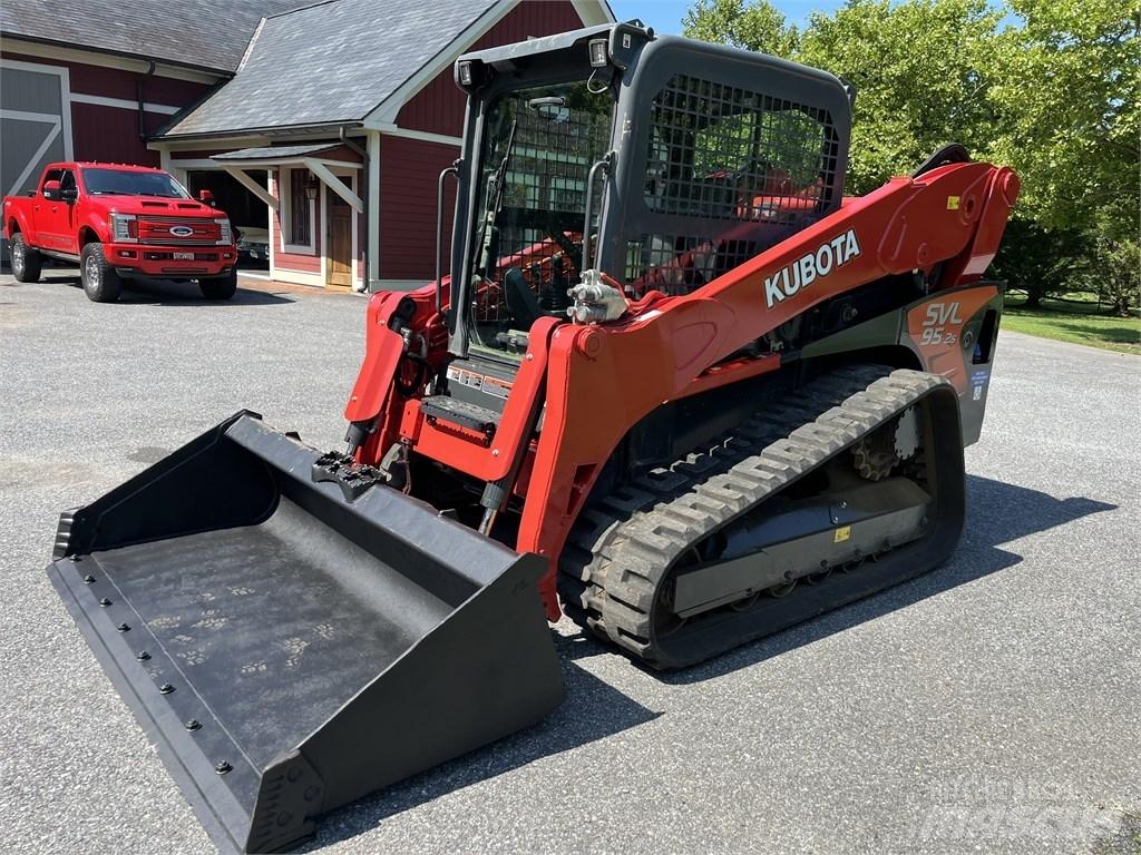 Kubota SVL 95-2 S 滑移装载机
