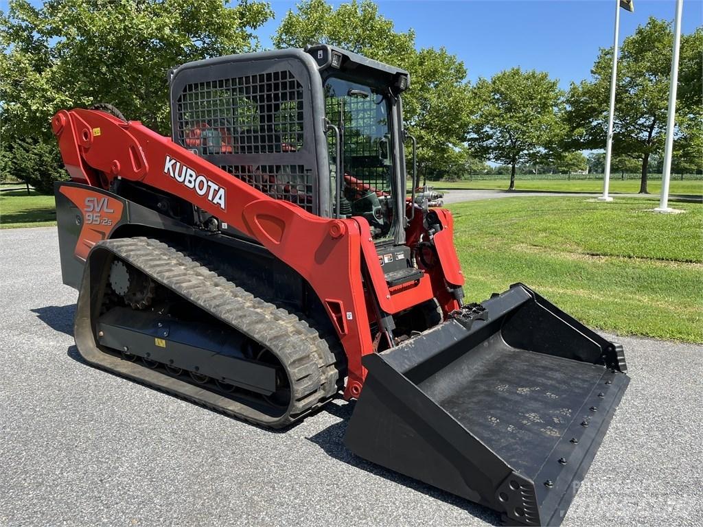 Kubota SVL 95-2 S 滑移装载机