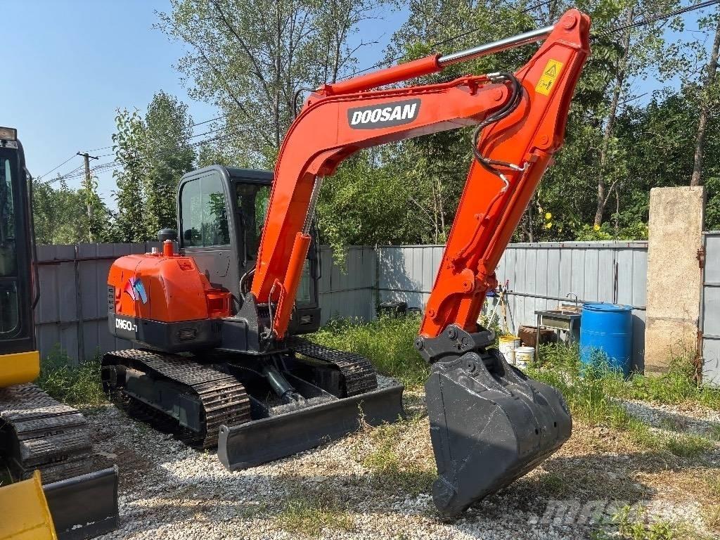 Doosan DH 60-7 小型挖掘机