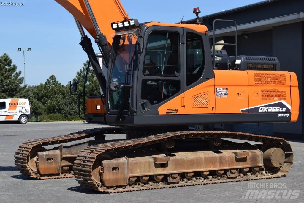 Doosan DX 255 LC-7 履带挖掘机