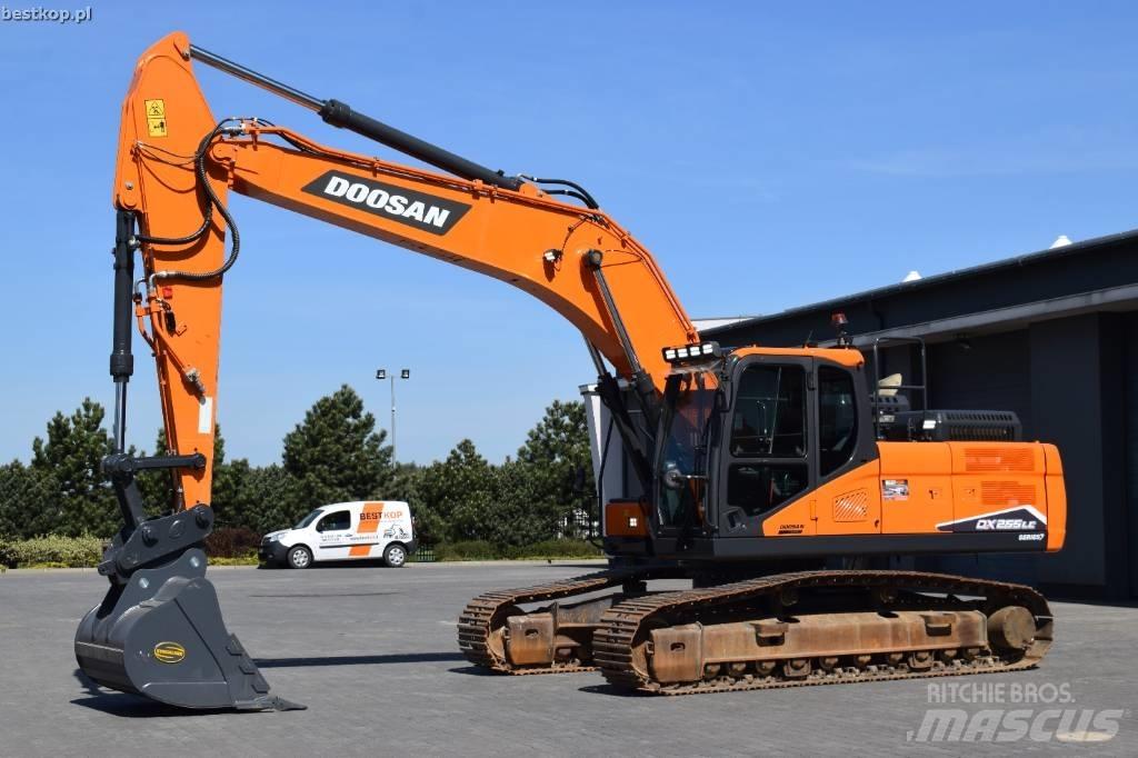 Doosan DX 255 LC-7 履带挖掘机