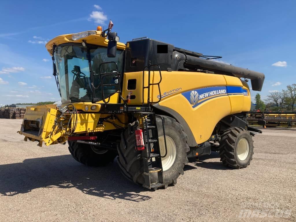 New Holland CX 8070 联合收割机