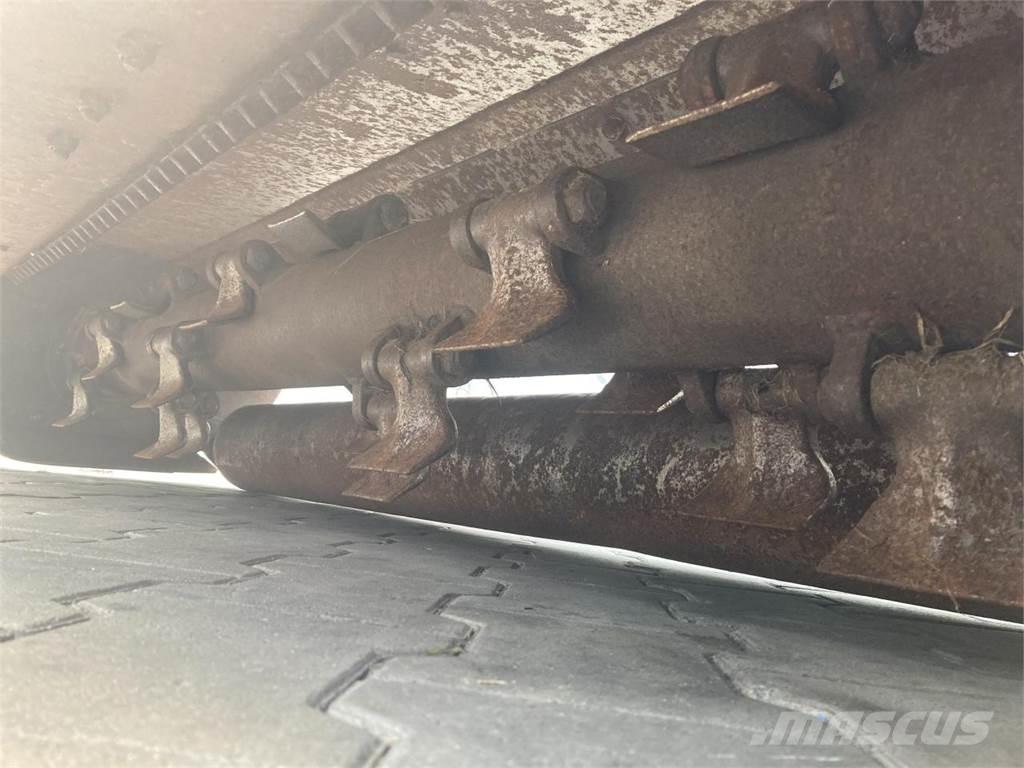 Dragone ROAD VL200 牧场割草机和切顶器