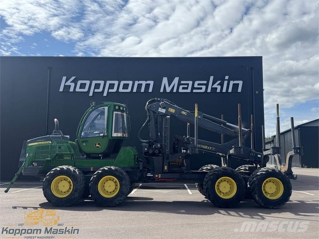 John Deere 1210G 集运机
