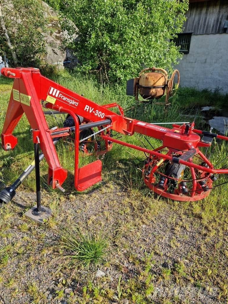 Fransgård RV 300 犁耙和摊草机