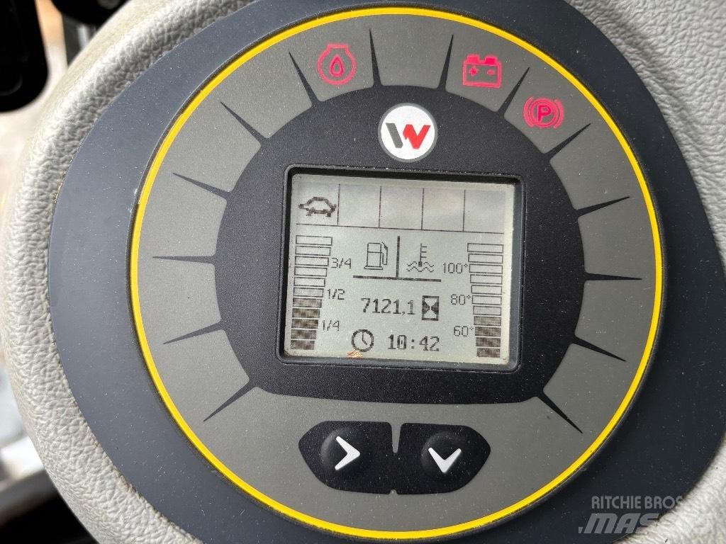 Wacker Neuson EW 100 轮式挖掘机