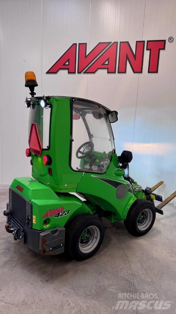 Avant 423 滑移装载机