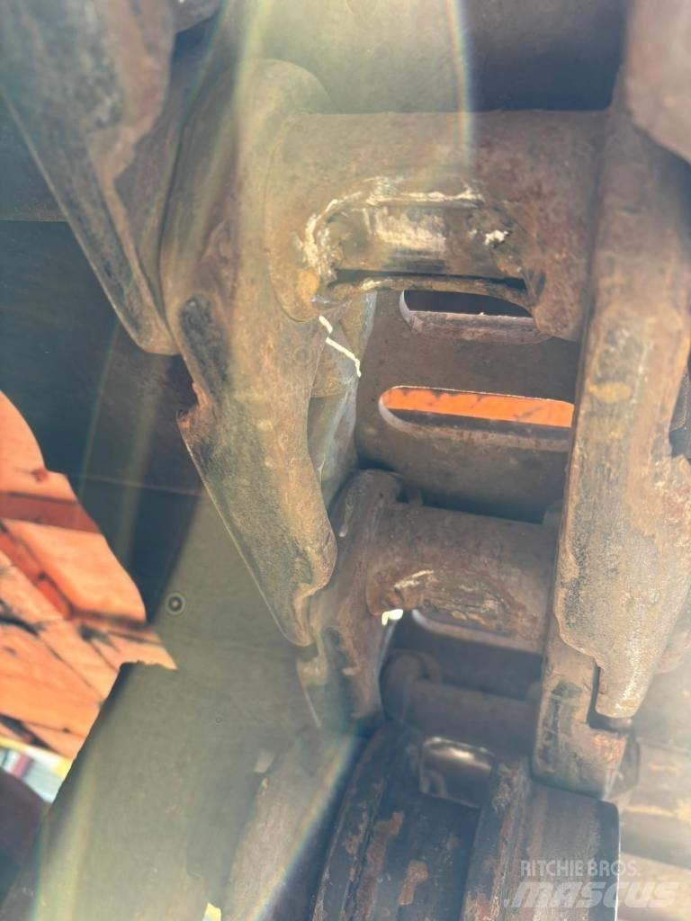 Doosan DX225LC 履带挖掘机