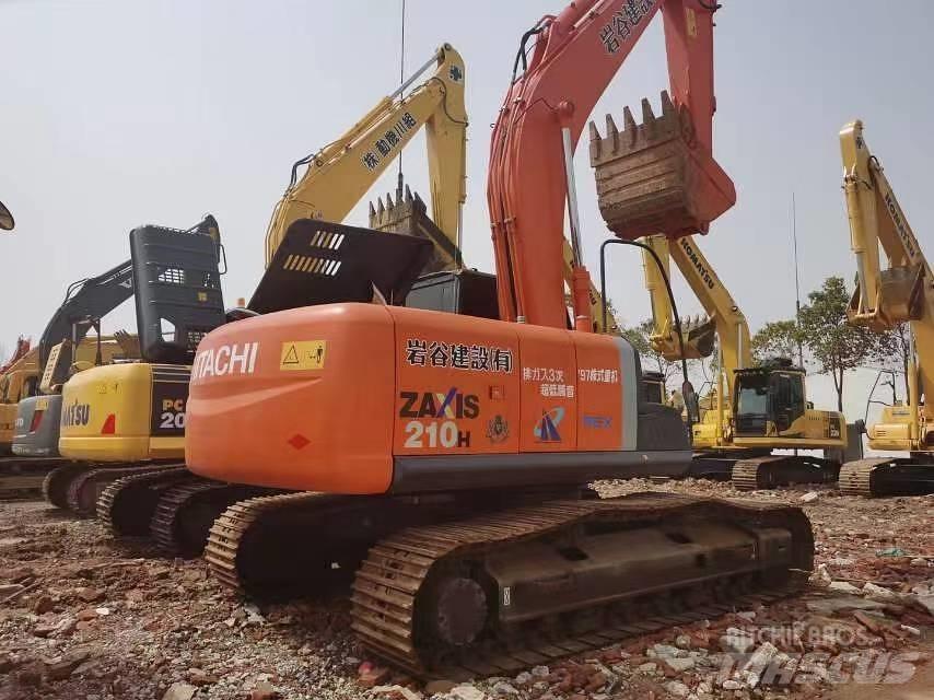 Hitachi ZX 210 履带挖掘机