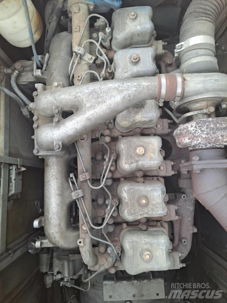 Kobelco 7100 履带起重机