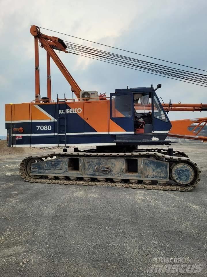 Kobelco 7100 履带起重机