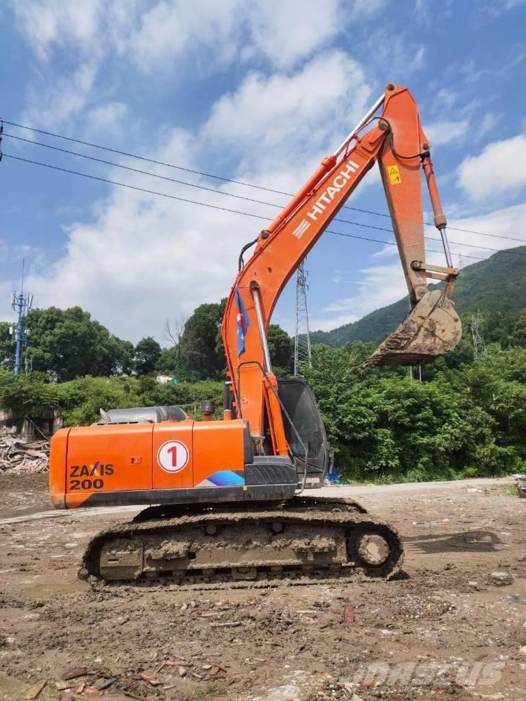 Hitachi EX 200-5 履带挖掘机