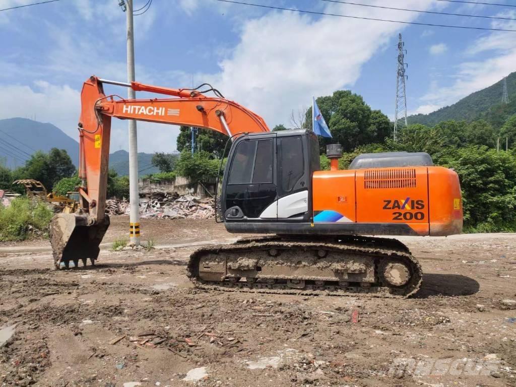 Hitachi EX 200-5 履带挖掘机