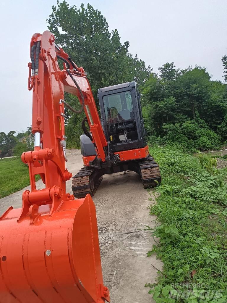 Hitachi ZX50U 小型挖掘机
