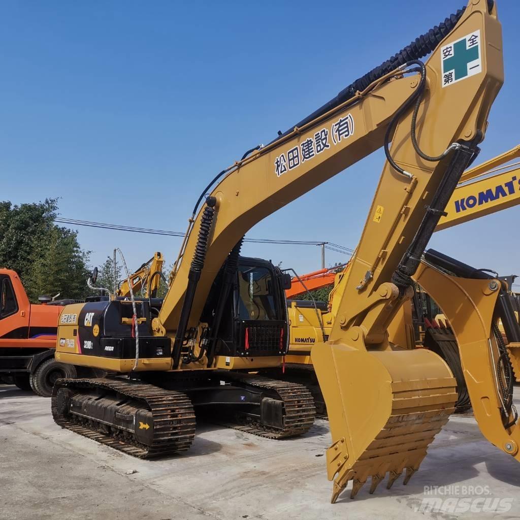 CAT 320 D 履带挖掘机
