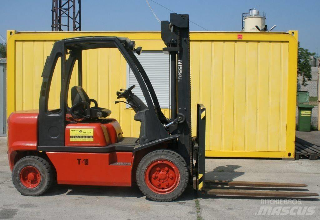 Nissan FGD09A30Q 柴油叉车