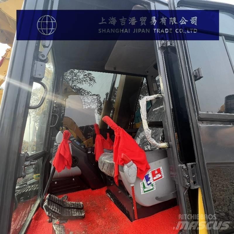 Komatsu PC 70 小型挖掘机