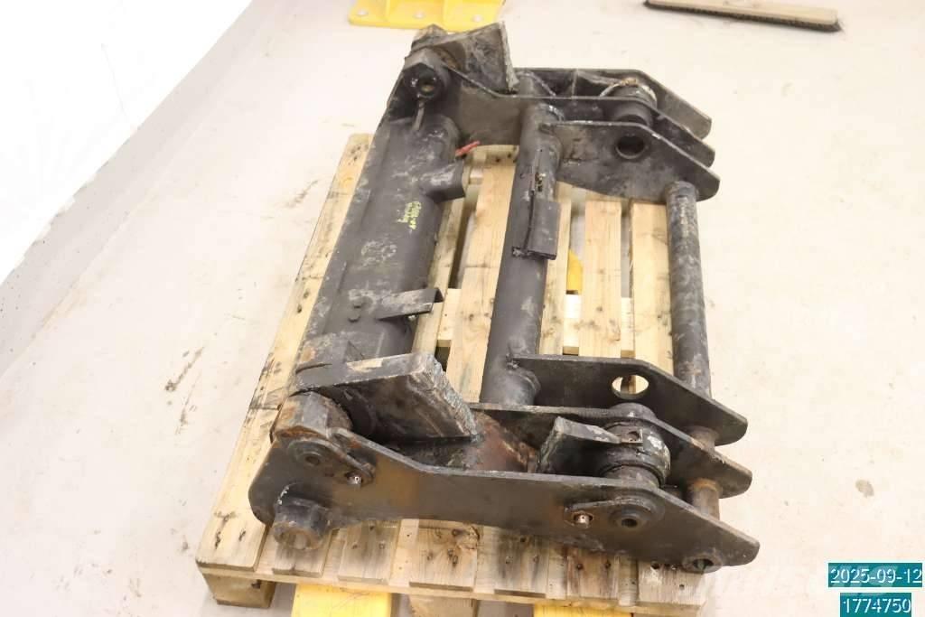 Huddig 1160 吊杆和铲斗