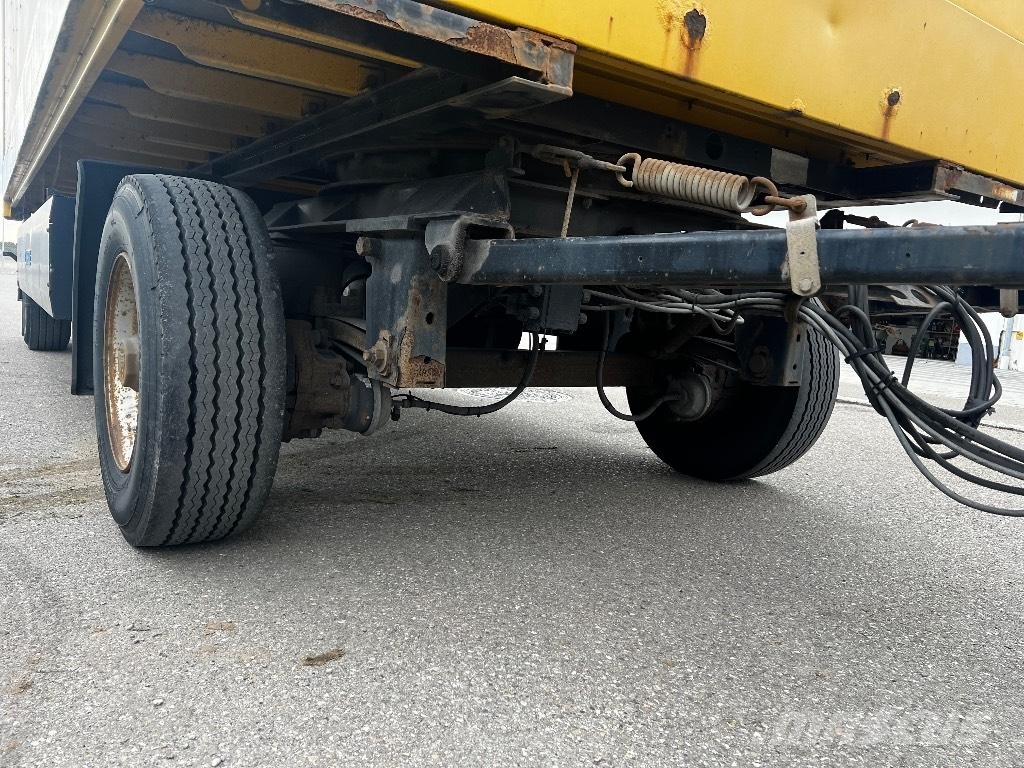 Krone Koffer 厢式拖车