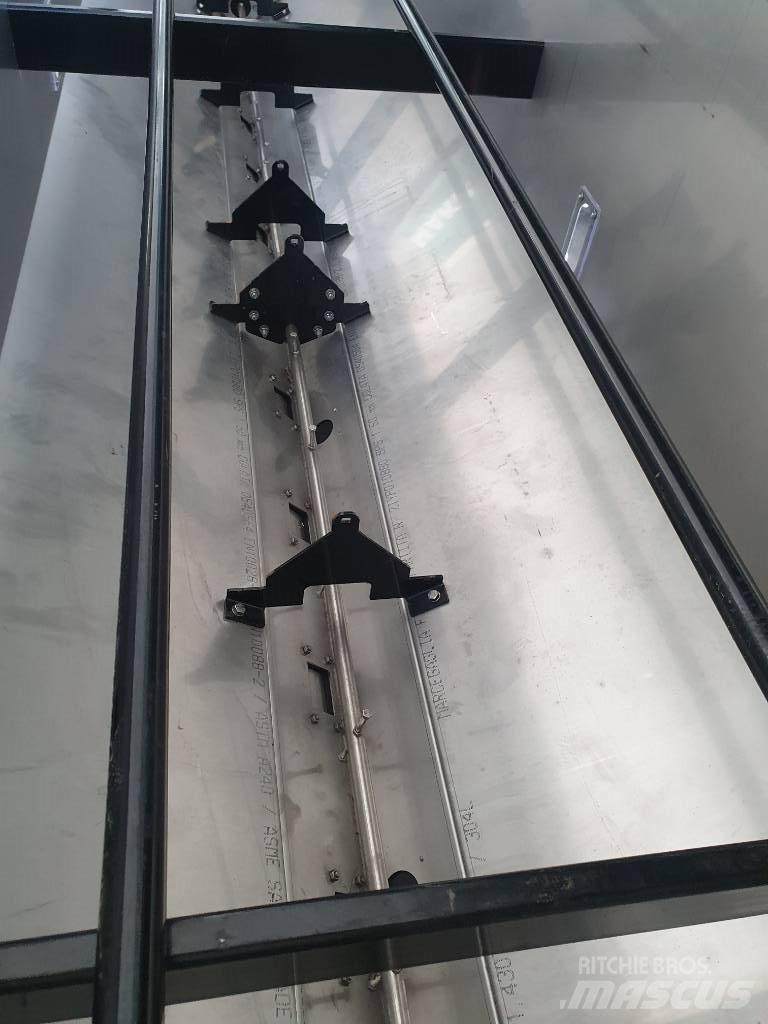 Startec Makro 矿物肥料撒播机
