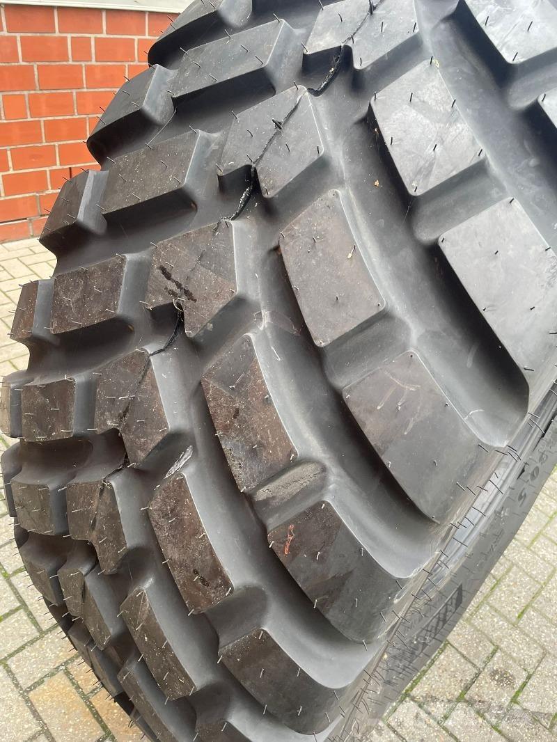 BKT 650/65R30,5 轮胎、车轮、轮圈