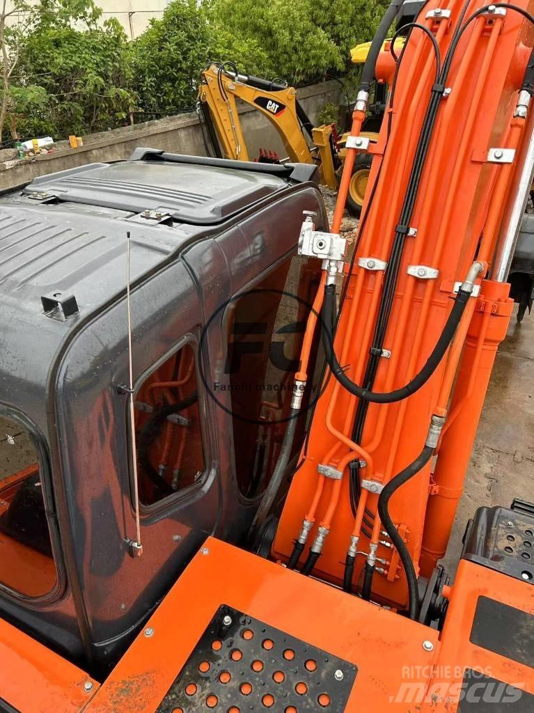 Hitachi ZX 120 履带挖掘机