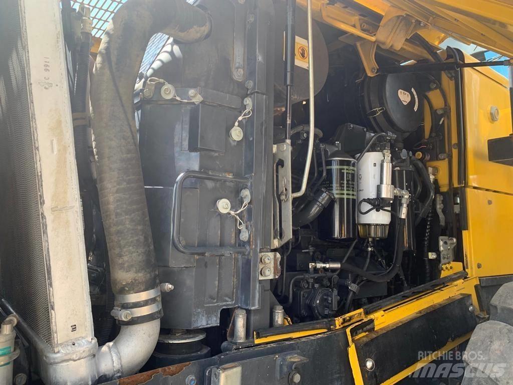 Komatsu WA 470-6 轮式装载机