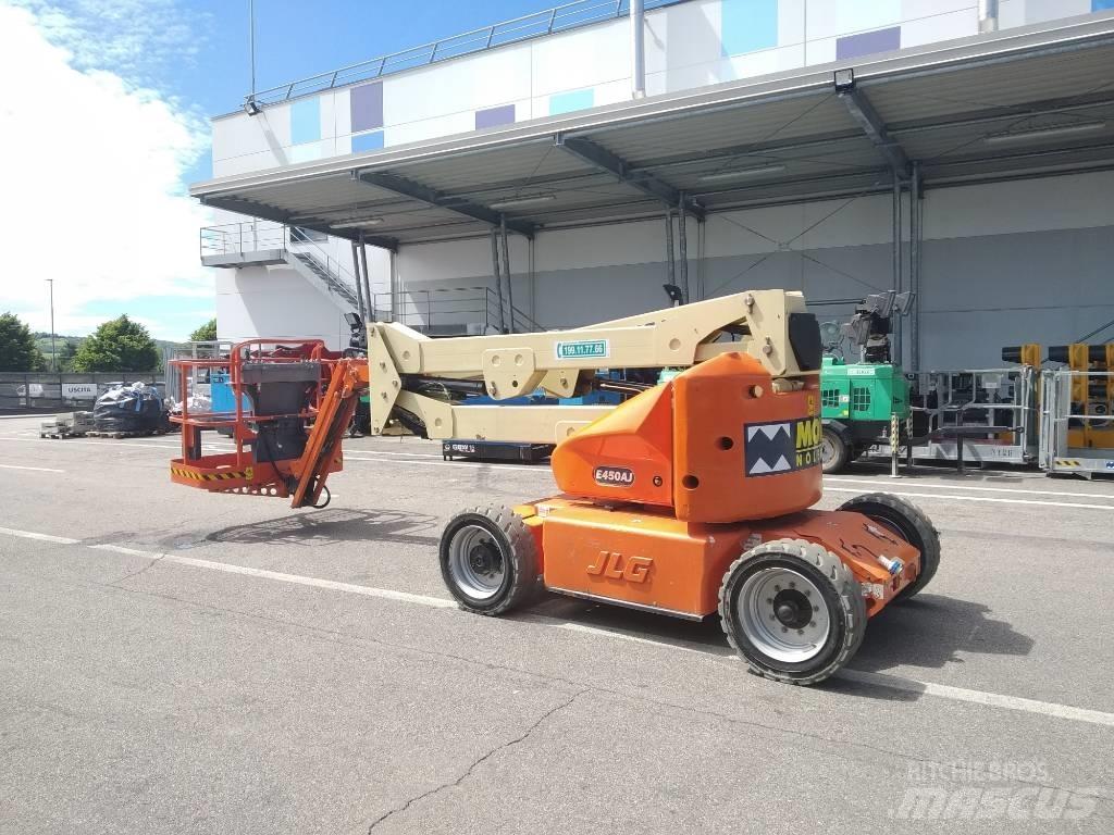 JLG E 450 AJ 曲臂高空工作平台