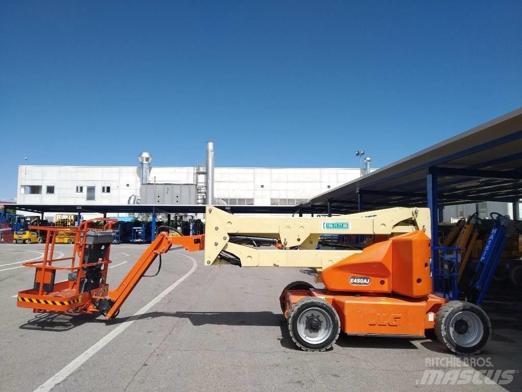 JLG E 450 AJ 曲臂高空工作平台