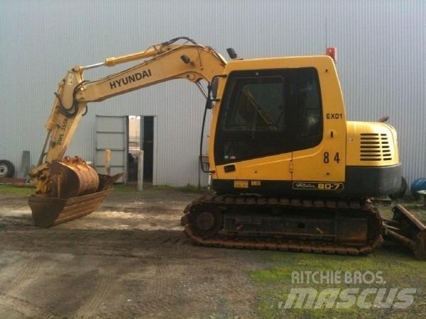 Hyundai R80-7 中型挖掘机