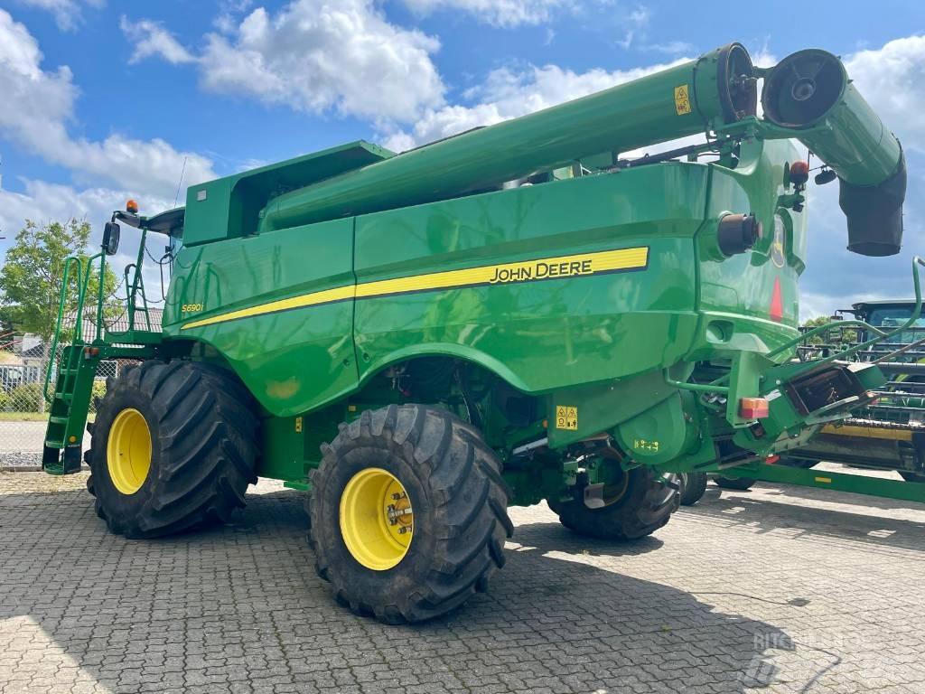 John Deere S 690 i 联合收割机