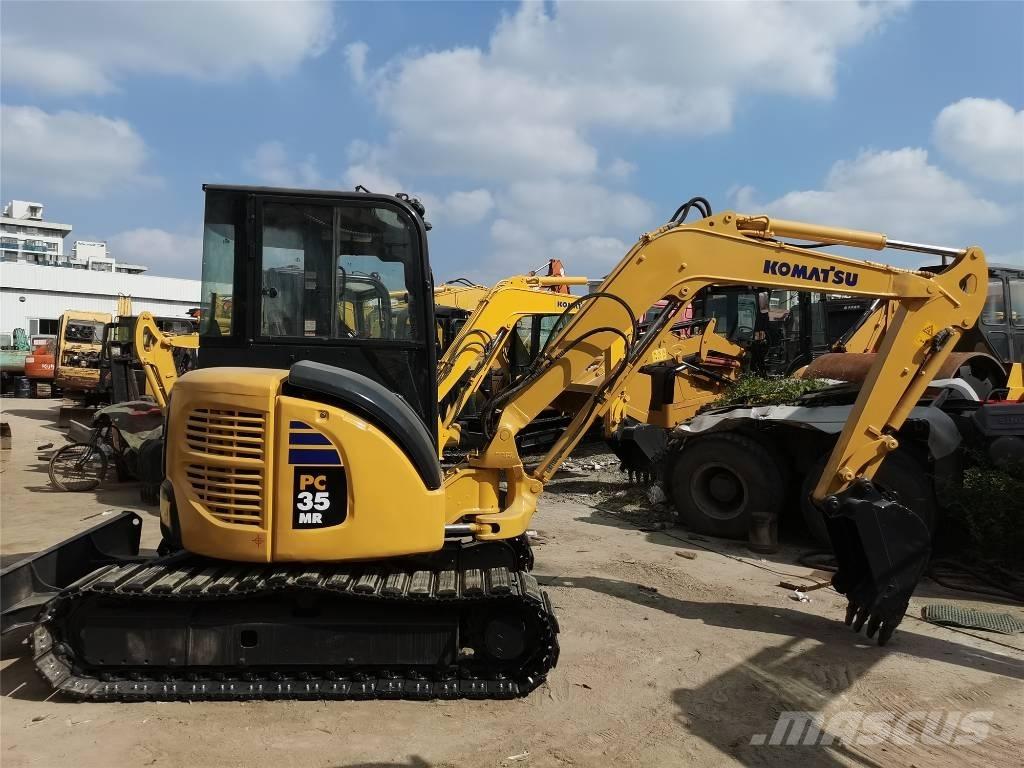 Komatsu PC35 小型挖掘机