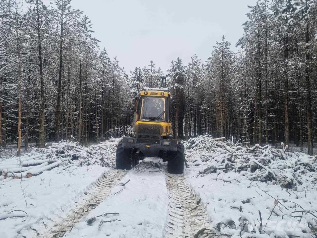 Ponsse Fox 收割机