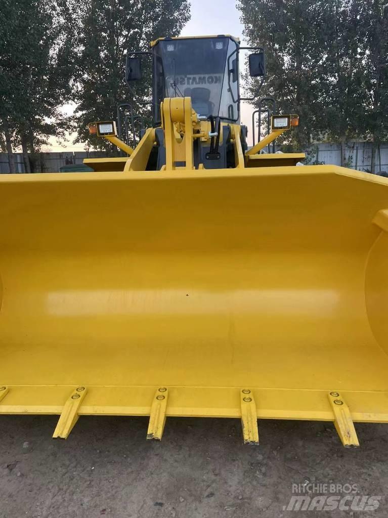 Komatsu WA 380 轮式装载机