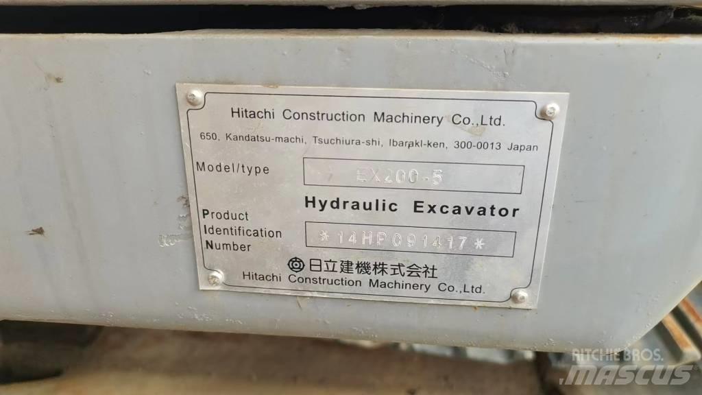 Hitachi EX 200-5 履带挖掘机