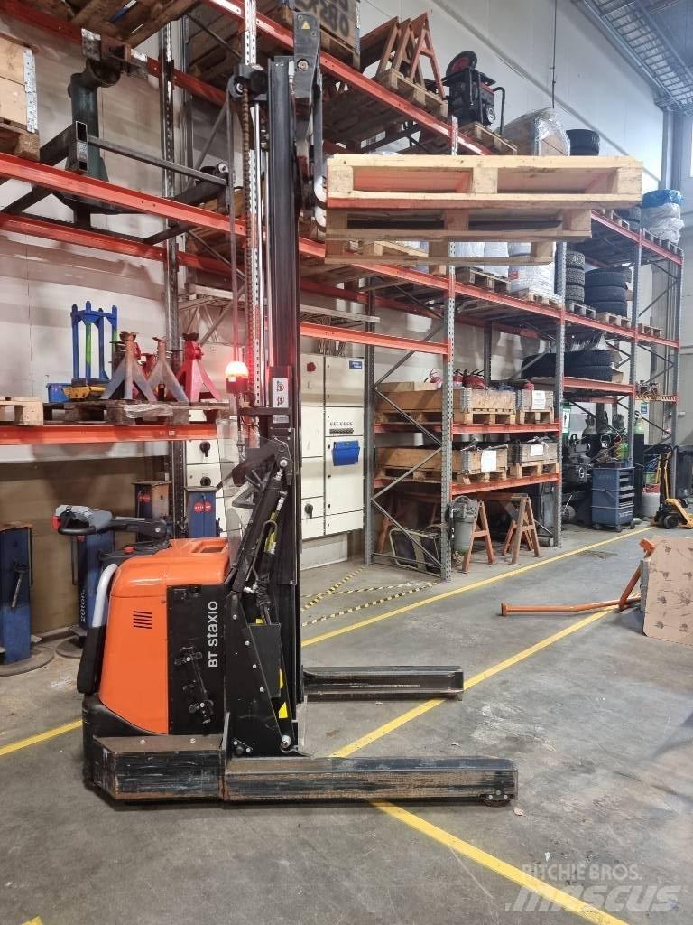 BT SPE120XR 手推堆垛车