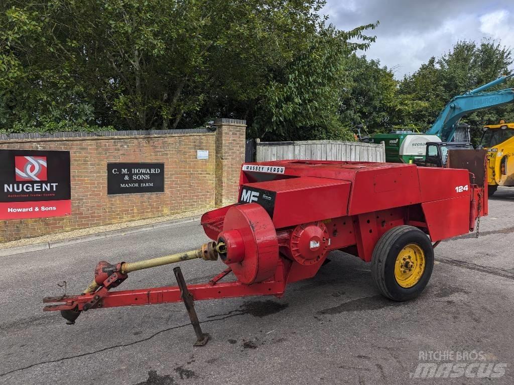 Massey Ferguson 124 方捆打捆机